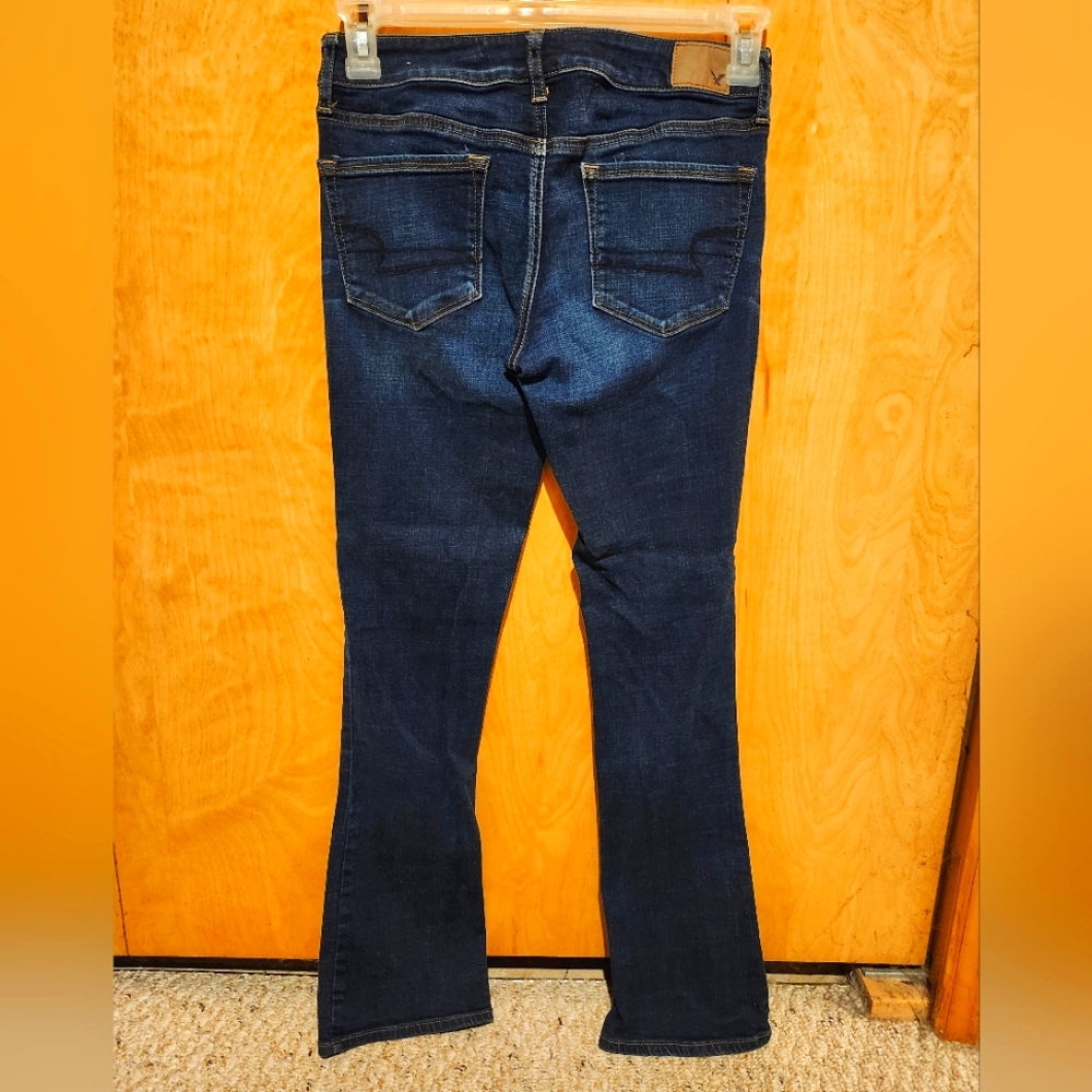 American Eagle women's blue jeans